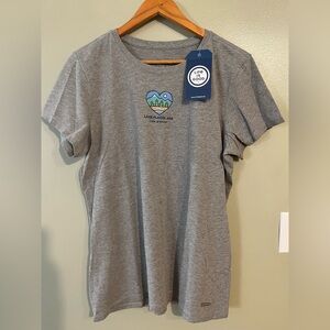 Life Is Good Crusher Gray Lake Placid Tee L NWT